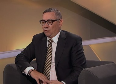 Victor Ponta : Domnul Hurezeanu e din alt film. N-are cum să fie din filmul administraţiei Trump. Este un ministru de Externe excelent pentru timp de pace. Noi suntem în război - VIDEO
