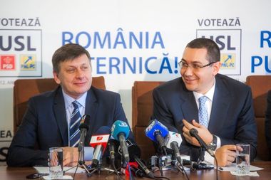 Victor Ponta, despre bătălia pentru turul doi al prezidenţialelor: Crin nu există
