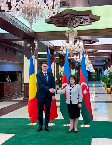 Preşedintele interimar al Senatului, Mircea Abrudean, vizită oficială în Republica Azerbaijan, la invitaţia preşedintei Parlamentului azer