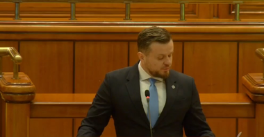 AUR a mai pierdut un parlamentar: Deputatul Robert Alecu a anunţat în plen că părăseşte grupul parlamentar şi va activa ca neafiliat