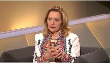 Elena Lasconi: Nu mă dau în vânt după golf, am jucat de câteva ori / Întrebată ce alege între SUA şi UE: Cămaşa e mai aproape de corp decât sacoul
