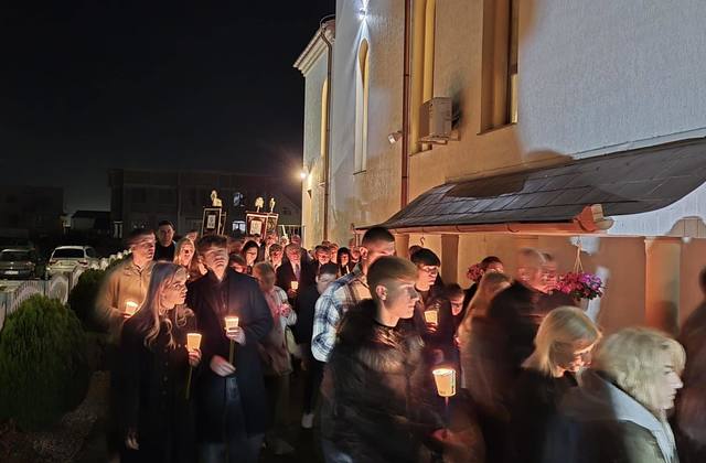 Preşedintele interimar Ilie Bolojan, mesaj din Bihor: HRISTOS A ÎNVIAT!Dumnezeu să aibă în pază ţara noastră şi pe toţi românii de pretutindeni!