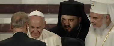 Decesul Papei Francisc – Emil Constantinescu: Am pierdut un om al dialogului şi al întâlnirii cu Celălalt / Am fost profund impresionat că a venit în România pentru a marca 20 de ani de la sosirea Papei Ioan Paul al II-lea

