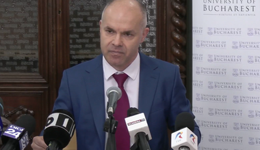 Daniel Funeriu a semnat Declaraţia Universităţii Bucureşti privind orientarea pro-europeană a României: Miza alegerilor din acest an este să refondăm statul român, pe baza adevărului
