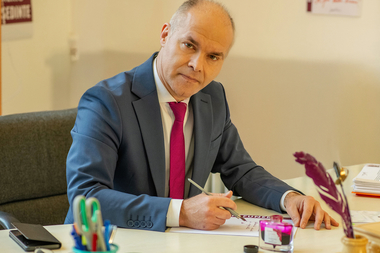 INTERVIU - Funeriu: Primele acţiuni ca preşedinte - întâlnire cu şeful Statului Major, convocarea lui Ciolacu pentru a-i spune că votul popular arată că nu mai poate fi prim-ministru /Formula ideală de guvernare, PSD-PNL-UDMR şi partea non-pucistă din USR