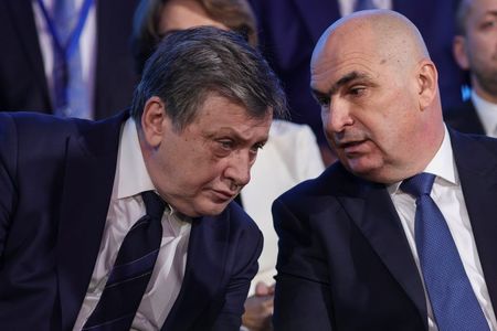 Bolojan, întrebat dacă a încălcat Constituţia afişându-se în campanie cu Crin Antonescu: Nu am încălcat-o şi eu niciodată nu am fost un ipocrit / Omul Ilie Bolojan are dreptul la opţiune

