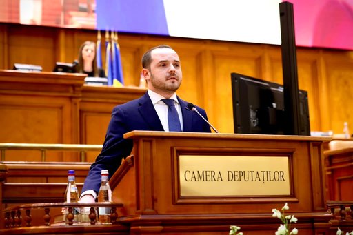 Alexandru Rogobete îl acuză pe Nicuşor Dan că blochează modernizarea spitalelor din Bucureşti: Nu puteţi pune semnul egal între spitale şi complexele ”mafiei imobiliare” / Are un contra-palmares care ar împiedica orice om normal să candideze

