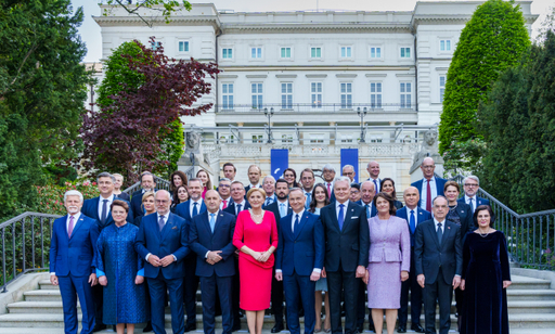Preşedintele interimar Ilie Bolojan participă la Summitul Iniţiativei celor Trei Mări, din Polonia