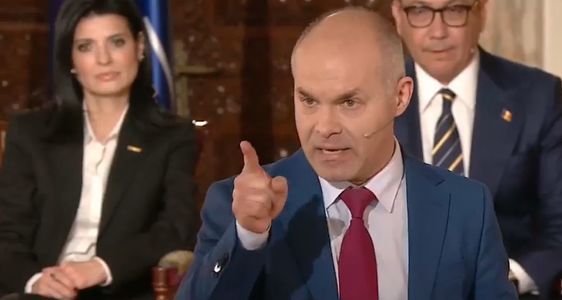 Dezbatere electorală – Funeriu: Voi fi un preşedinte tămăduitor / Sunt prea multe falii în această societate