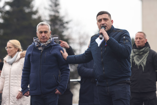 Simion, despre rolul lui Călin Georgescu în mandatul său de preşedinte: Rolul pe care el şi-l va dori. În acest moment, este cel mai votat dintre români, i s-a furat dreptul de a fi preşedintele României şi această situaţie trebuie corectată