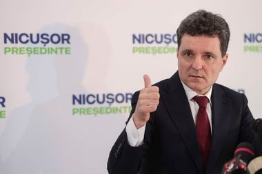 ALEGERI PREZIDENŢIALE 2025 - Nicuşor Dan: Invit pe românii din diaspora să iasă la vot, să nu voteze Rusia, să nu voteze sistemul, să voteze schimbarea înţeleaptă