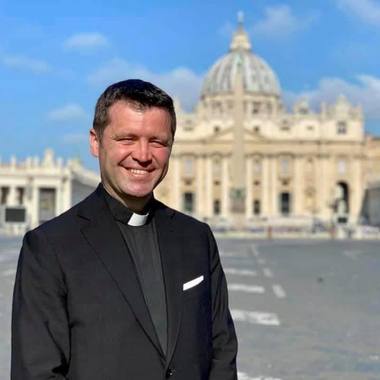 Francisc Doboş relatează că s-a întâlnit cu Nicuşor Dan: Am stat de vorbă aproape două ore. Cel mai mult am vorbit eu. Sper să preţuiască tot ce i-am zis. Nu am simţit nevoia să ne facem selfie. Doar dacă ne-au făcut poze paparazzi ca să ne şantajeze