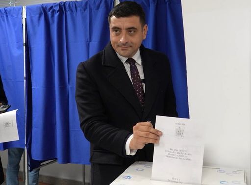 ALEGERI PREZIDENŢIALE 2025 - După centralizarea a 20,7% din procesele verbale, pe primul loc se află George Simion cu 43.95% din voturi, urmat de Crin Antonescu, cu 25,08%