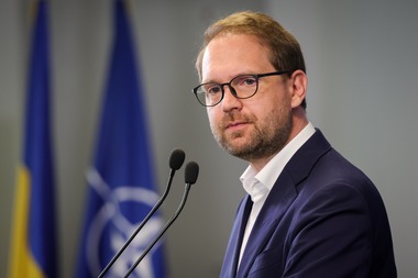 Dominic Fritz spune că viitorul preşedinte va trebui să aibă discuţiile privind o nouă guvernare, după 18 mai: Cu Nicuşor Dan, vom fi şi noi la masa acestor discuţii. Acum nu cred că are rost să intrăm într-o dezbatere despre scaune de miniştri