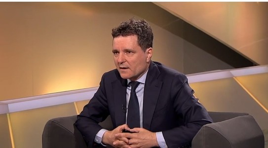 Nicuşor Dan, despre Simion: Ne ştim de 20 de ani, de când protestam pentru lucruri de urbanism din Bucureşti/ Mi se pare că de câţiva ani domnul Simion joacă într-un rol