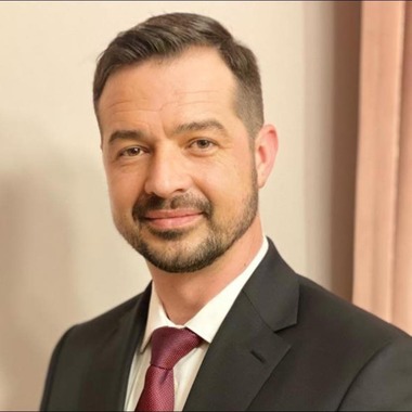 Liberal din Timiş, fost lider AUR: George Simion va câştiga aceste alegeri, cu sau fără votul meu/ Vă tot sclifosiţi, vă tot ascundeţi, toţi spuneţi că vreţi o schimbare/ Trebuie să votaţi, dacă doriţi schimbare – VIDEO