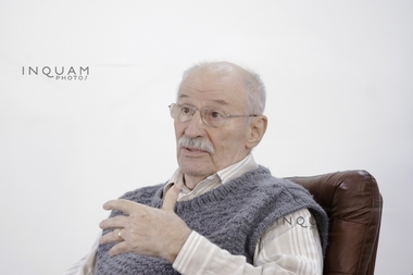 Victor Rebengiuc, mesaj către alegători: Oamenii să voteze adevărul şi să vadă cine vrea să răspândească haos, să distrugă România, să o calce în picioare. Trebuie să alegem: este ori Rusia ori UE şi NATO/ Despre conducători: Au furat pe capete!”