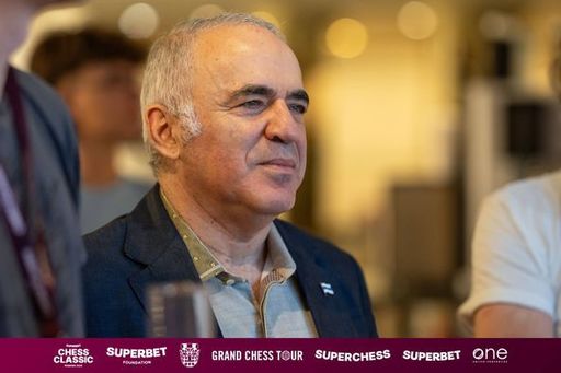 Garry Kasparov, întrebat care sunt riscurile dacă România e condusă de un extremist: Riscul real e ca România să se alăture statelor paria /Vrei să îi urmezi pe Orban şi Fico? Vrei ca ţara să meargă înapoi?/Dacă ai probleme cu apartamentul, nu îi dai foc 