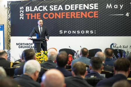 Bogdan Ivan: Industria de apărare este o prioritate naţională. Investim peste 1 miliard de lei pentru a consolida capacităţile interne şi pentru a susţine interoperabilitatea cu aliaţii noştri din NATO