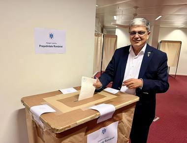 ALEGERI PREZIDENŢIALE 2025 - Marcel Boloş: Am votat astăzi la Bruxelles. Din inima Europei, pentru calea europeană a României/ Am votat pentru o Românie prezentă. Parte din Europa, dar cu vocea ei. Cu rădăcini adânci şi cu privirea ridicată