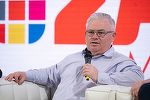 INTERVIU - Ciprian Mihali, profesor de filosofie: E de văzut, în cazul scenariului cu Simion, dacă sentimentul de răzbunare va deveni politică publică /Fanatismul şi discursul urii nu se hrănesc din sărăcie, ci din deficitul de recunoaştere socială
