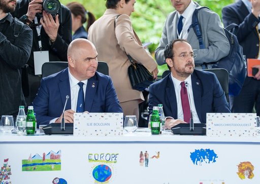 Ilie Bolojan, după ce a participat la Summitul Comunităţii Politice Europene: “Am discutat despre cum să ne pregătim mai bine pentru atacurile hibride şi interferenţele străine” / Mesajul preşedintelui interimar despre discuţiile de la Tirana