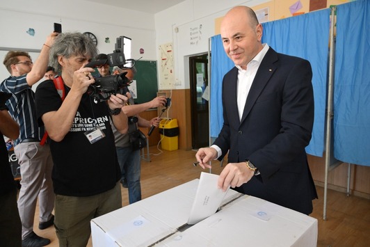ALEGERI PREZIDENŢIALE 2025 - Alexandru Muraru, lider PNL Iaşi: Am votat pentru ca România să nu devină gubernie rusească. Am votat pentru ca legionarismul să nu devină materie obligatorie în învăţământ