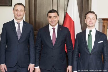 George Simion anunţă că a fost în Polonia, ”pentru a întări relaţiile cu partidele suveraniste şi conservatoare” / Întâlniri cu mai mulţi oficiali