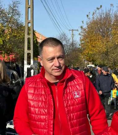 Mihai Fifor: Astăzi, PSD nu mai e bun. Poate că ar fi cazul să-i lăsăm pe cei cu „plăcuţa suedeză” să guverneze singuri. Sau să facă alianţă cu suveraniştii pe care i-au demonizat ani întregi. Să vedem cum salvează ei ţara