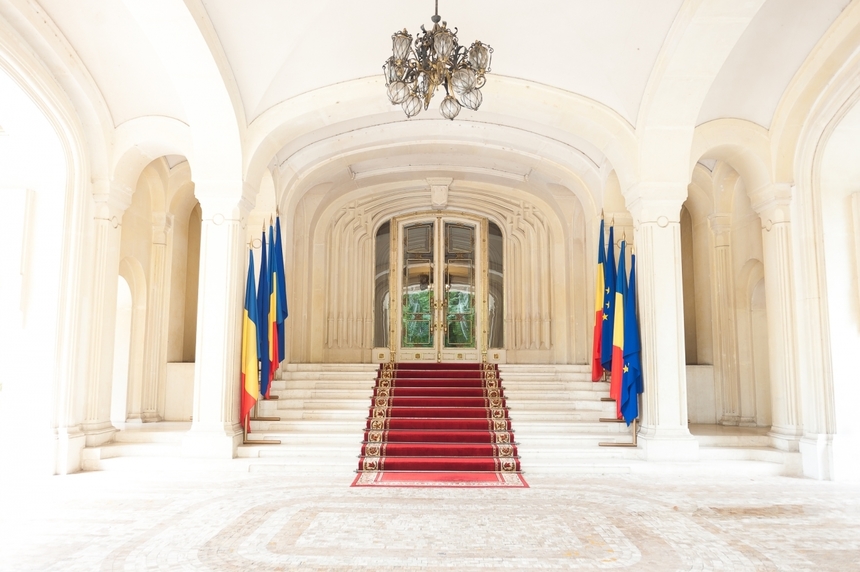 Consultări la Cotroceni – Administraţia Prezidenţială: Grup tehnic de lucru pentru realizarea unui plan de măsuri destinat reducerii cheltuielilor publice, care să fie asumat şi pus în aplicare de viitorul Executiv / Prima şedinţă, joi