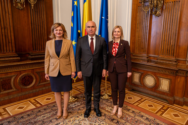 Preşedintele Senatului, Ilie Bolojan, a primit delegaţia Comisiei pentru politică externă şi integrare europeană din Parlamentul Republicii Moldova: România îşi menţine politica de susţinere necondiţionată a Republicii Moldova