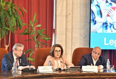 Nicoleta Pauliuc (PNL) depune în Parlament Legea majoratului online, care stabileşte vârsta maturităţii digitale la 16 ani şi introduce măsuri ferme pentru protecţia minorilor în mediul virtual
