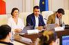 USR vrea un plan pe 10 ani pentru Educaţie: Creşterea numărului de consilieri şcolari şi servicii de sprijin pentru părinţi, extinderea reţelei de creşe cu fonduri europene, salarii de bază decente pentru profesorii debutanţi