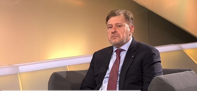 Alexandru Rafila, întrebat dacă s-a intersectat cu preşedintele Nicuşor Dan: La Patriarhie / Despre spitalele din subordinea Primăriei Capitalei: Se puteau face şi lucruri mai bune. La Spitalul Colentina am găsit un haos generalizat 

