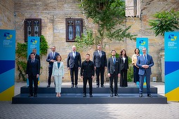 Zelenski: Mulţumesc tuturor liderilor şi partenerilor care s-au reunit la Odesa pentru cel de-al patrulea summit Ucraina-Europa de Sud-Est / Prezenţa dumneavoastră, mesaj clar şi unitar împotriva încercărilor Rusiei de a destabiliza regiunea noastră