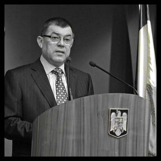 A murit Radu Stroe, fost ministru de Interne. PNL: De-a lungul carierei, a reprezentat cu demnitate PNL în funcţii importante ale statului, contribuind la consolidarea instituţiilor şi a parcursului european al României