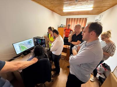 Ministrul Mediului: Unda de poluare a ajuns deja la Blaj, urmează Alba Iulia, iar mâine ajunge la Nădlac, la ieşirea din ţară a Mureşului. Am notificat deja partea ungară, pentru că impactul de mediu va depăşi graniţa românească