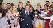 Peste 35 de parlamentari, intraţi în Parlament pe listele SOS România, POT şi AUR, au creat un pol suveranist pro-UE în Parlament / Grupul parlamentar se numeşte "Întâi România"