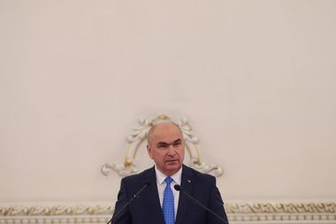 Bolojan, desemnat oficial premier - USR - Un semnal clar că România poate merge înainte cu seriozitate şi respect pentru banii publici, că România poate fi guvernată cu seriozitate şi cu bun-simţ.