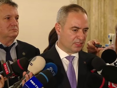 Alexandru Nazare: Cel mai mare pericol pe care trebuie să-l evităm este ca ţara să ajungă în categoria junk / Despre ANAF: Nu este normal să se îndrepte doar către micii antreprenori, în timp ce marii evazionişti sunt ocoliţi