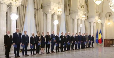 Guvernul Bolojan depune jurământul la Palatul Cotroceni - VIDEO