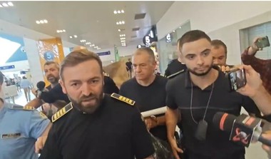 UPDATE - Cumnatul lui Mircea Geoană, Ionuţ Costea, condamnat la 6 ani de închisoare pentru mită, adus în ţară / Anunţul Ministerului Justiţiei - FOTO