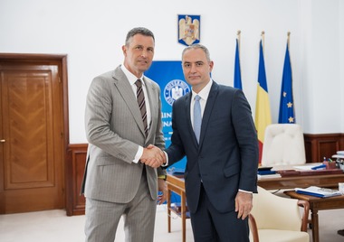 Tánczos Barna: Închei un mandat intens, marcat de numeroase provocări, în care am muncit pentru a reclădi încrederea cetăţenilor, a investitorilor şi a partenerilor externi. Din poziţia de viceprim-ministru, voi urmări aceleaşi obiective