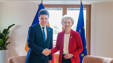 Nicuşor Dan, după întrevederea cu Ursula von der Leyen: Am avut o discuţie de principiu pe cele două subiecte care ne preocupă, respectiv deficitul şi măsurile care să reducă deficitul şi PNRR-ul/ Discuţia urmează să fie continuată de echipele tehnice