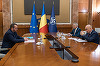 Premierul Ilie Bolojan, întâlnire cu reprezentanţi ai sectorului bancar, în contextul pregătirii unui pachet de măsuri pentru consolidarea fiscală: Guvernul urmăreşte să construiască un set de măsuri fiscale eficiente, pentru reducerea deficitului