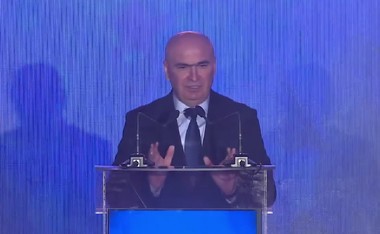 Consiliul Naţional al PNL - Ilie Bolojan: E nevoie să avem un stat mai eficient, care nu îşi risipeşte resursele. E nevoie apoi să punem în practică politici care respectă munca, care îi încurajează pe cei care vor să lucreze şi descurajează nemunca