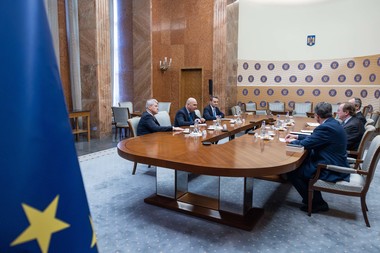 Ilie Bolojan, întâlnire cu reprezentanţii Atlantic Council, una dintre cele mai cunoscute organizaţii de analiză strategică din SUA. Discuţii privind securitatea regională, consolidarea parteneriatului strategic şi securitatea energetică