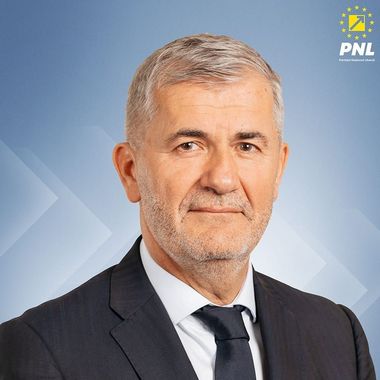 INTERVIU - Valeriu Iftime, candidat la funcţia de prim-vicepreşedinte PNL: Să ştiţi că la domnul Bolojan este pe un sens care nu vine înapoi! Nu tremură pe drum. O să mai fie greve, o să mai plângă lumea, o să explice, dar merge mai departe!