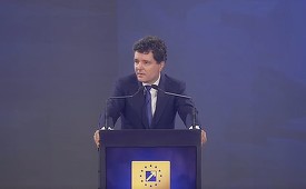 Congresul PNL - Nicuşor Dan: În urmă cu două luni, România a trecut printr-un moment dificil şi PNL a mers în direcţia corectă/ PNL a făcut şi greşeli, dar a ţinut direcţia corectă pentru România şi şi-a asumat decizii grele în momente grele  - VIDEO