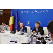 Premierul Ilie Bolojan, vicepremierul Tanczos Barna şi ministrul Dezvoltării, Cseke Attila, consultări cu autorităţile locale pentru pregătirea pachetului de reformă administrativă